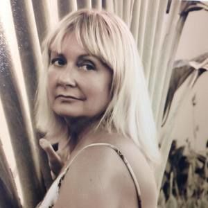 Meet your Posher, Suzanne